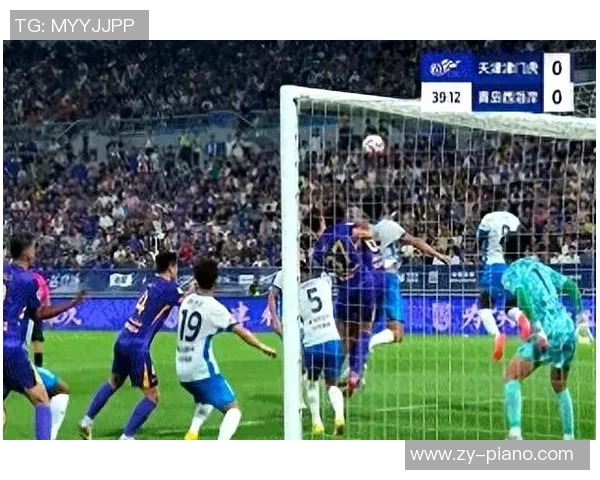 中超激战：多特蒙德大胜里昂补时进球引发争议判罚全场沸腾