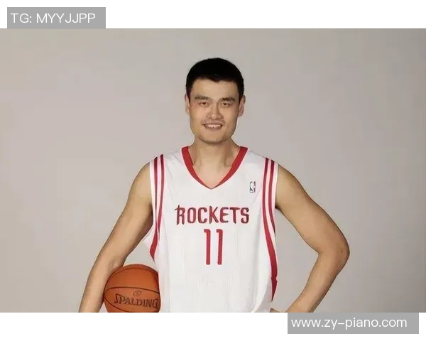 姚明的身高让篮球场变成了他的私人舞台，搞笑评论带你领略巨人幽默风采