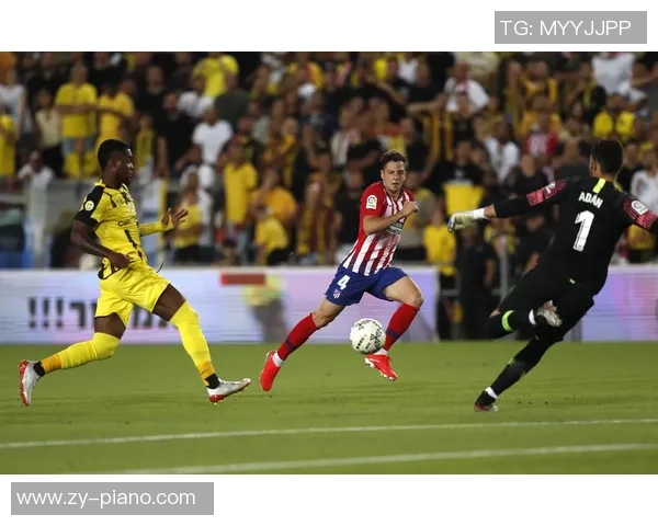 友谊赛精彩对决里昂逆转马竞6-2补时进球引发争议与全场欢呼 友谊赛精彩对决里昂逆转马竞6-2补时进球引发争议与全场欢呼