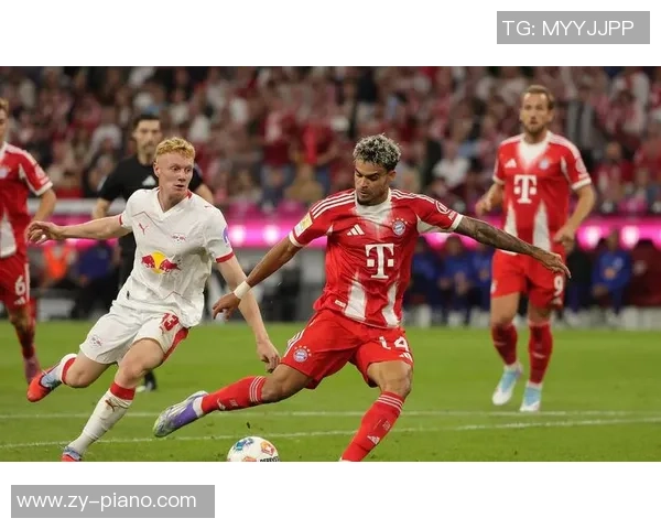 意甲激战：那不勒斯狂胜拜仁五球乌龙瞬间引发全场狂欢