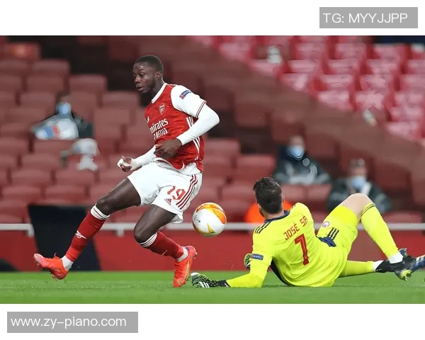 欧冠激战：AC米兰惊险逆转本菲卡全场沸腾的精彩瞬间解析