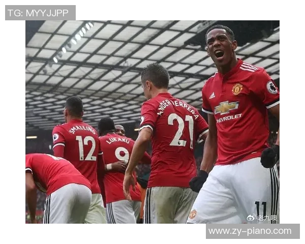 欧联杯精彩对决拜仁轻取曼联展现强大实力战术解析 欧联杯精彩对决拜仁轻取曼联展现强大实力战术解析