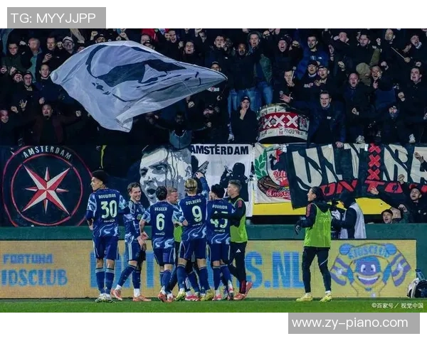 国米逆转尤文图斯夺足总杯胜利全场欢呼声震天