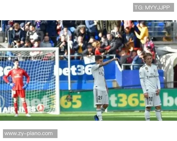 意甲激战：拜仁与皇马握手言和1比1平局引发全场热议