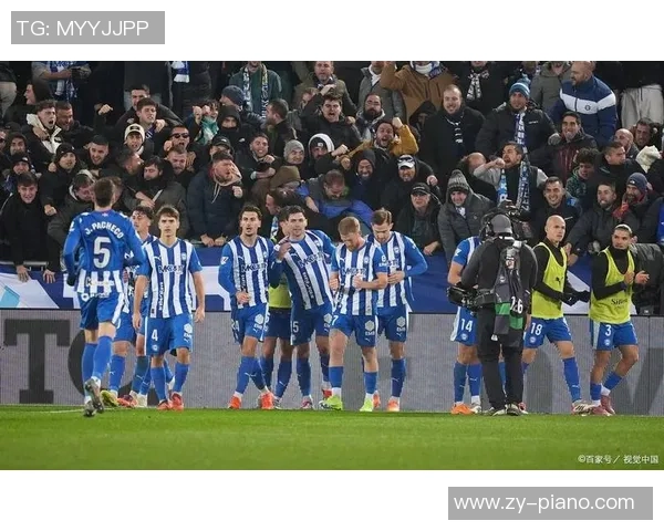 意甲激战：多特蒙德与热刺鏖战至平局神扑瞬间引发全场热烈反响